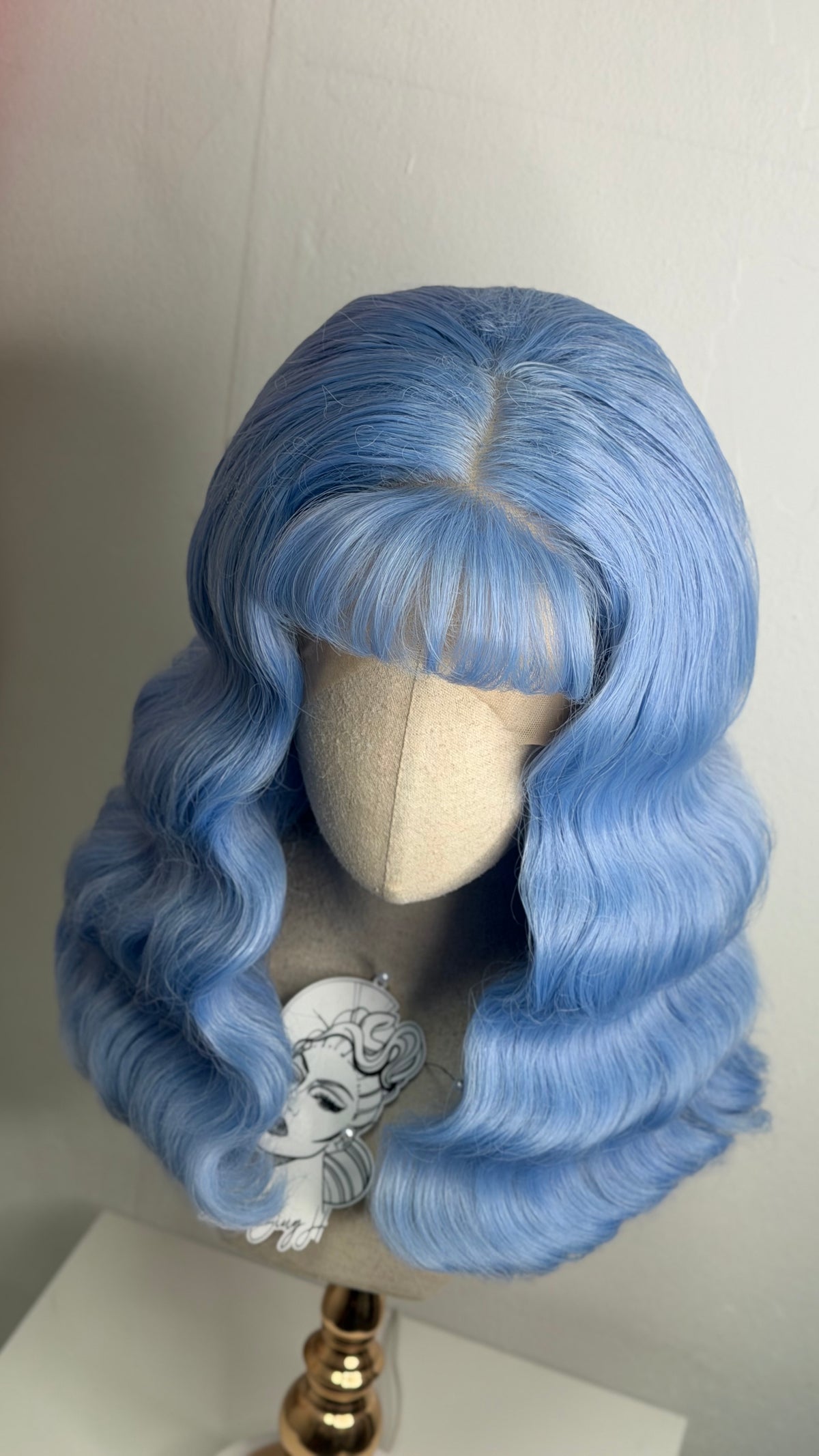 Sky blue classy waves