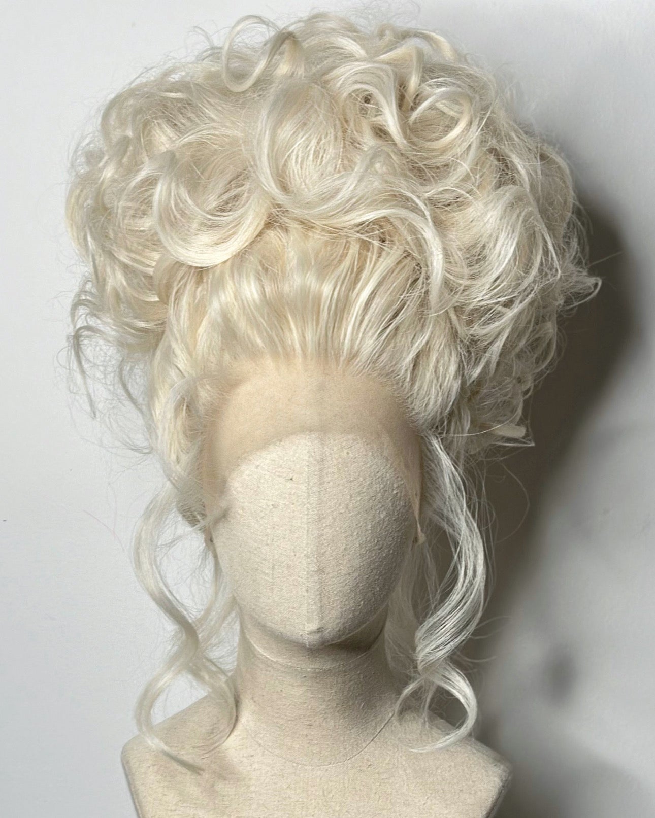 Classy Platin Blond  Updoo