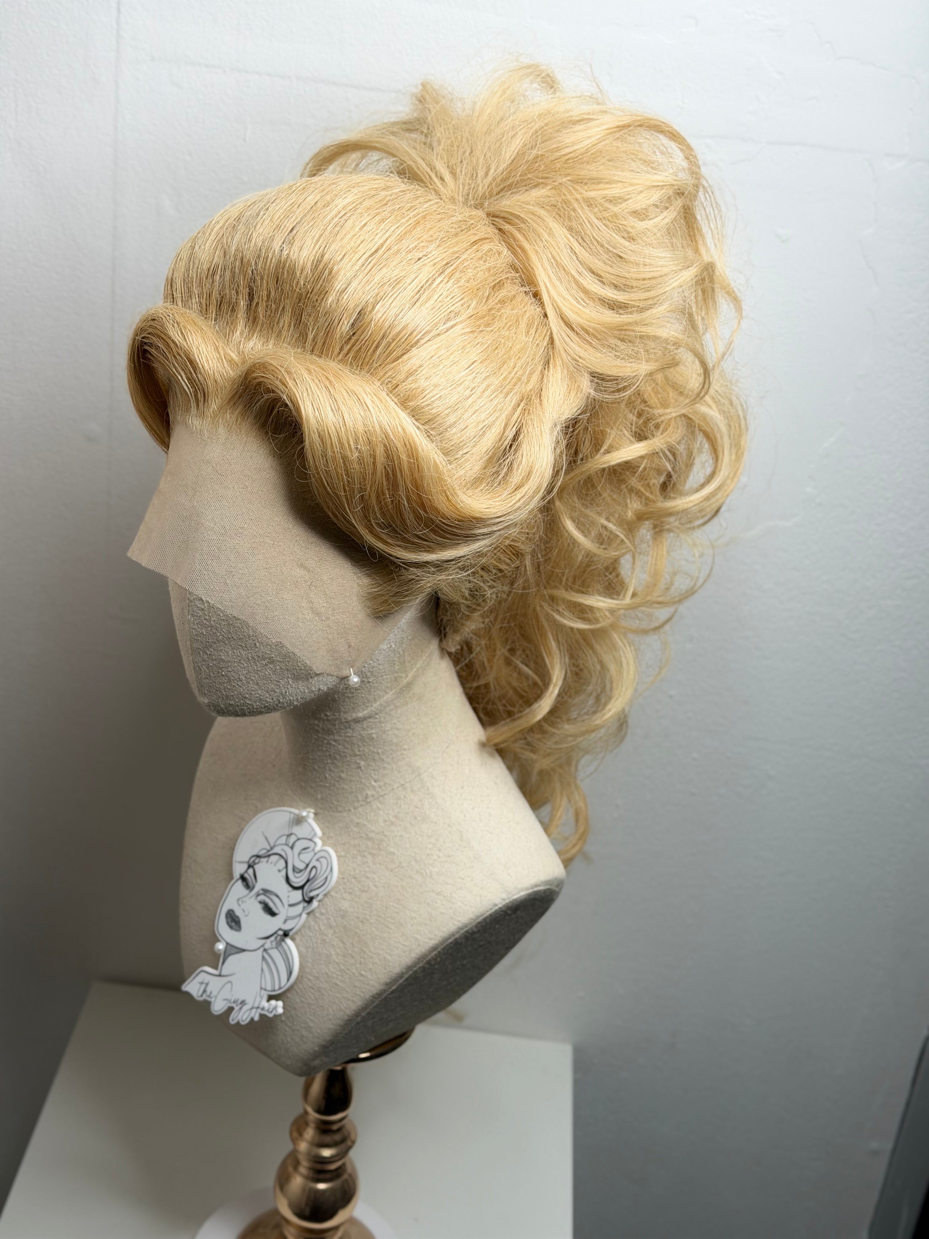 Half Updo natural gold Blonde