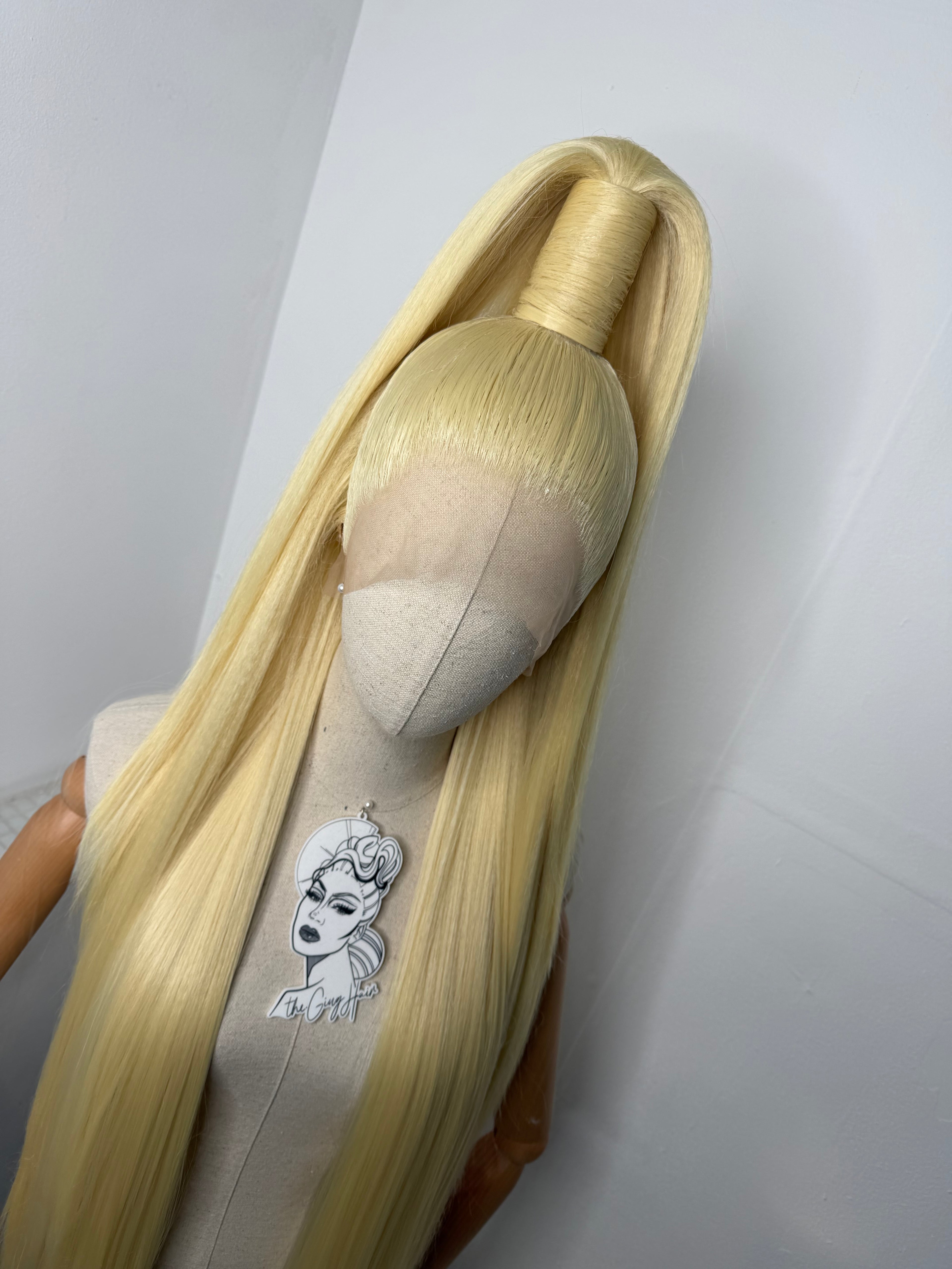 Sleek half up ponytail Vanilla