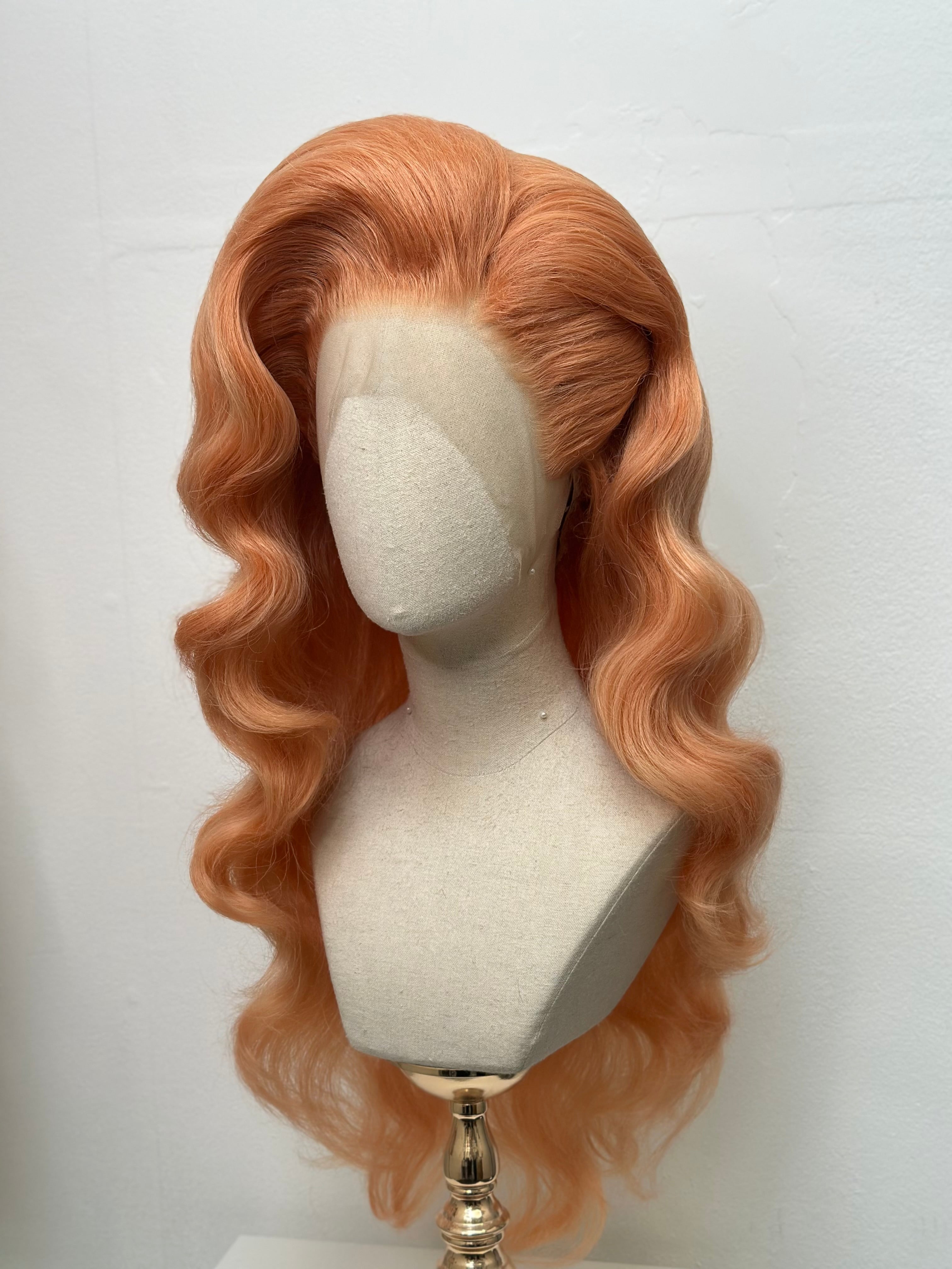 Hollywoodv waves Strawberry Blond