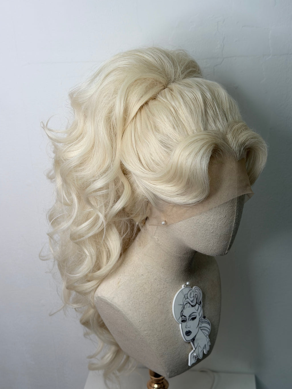 Messy Big Half Updo Platin