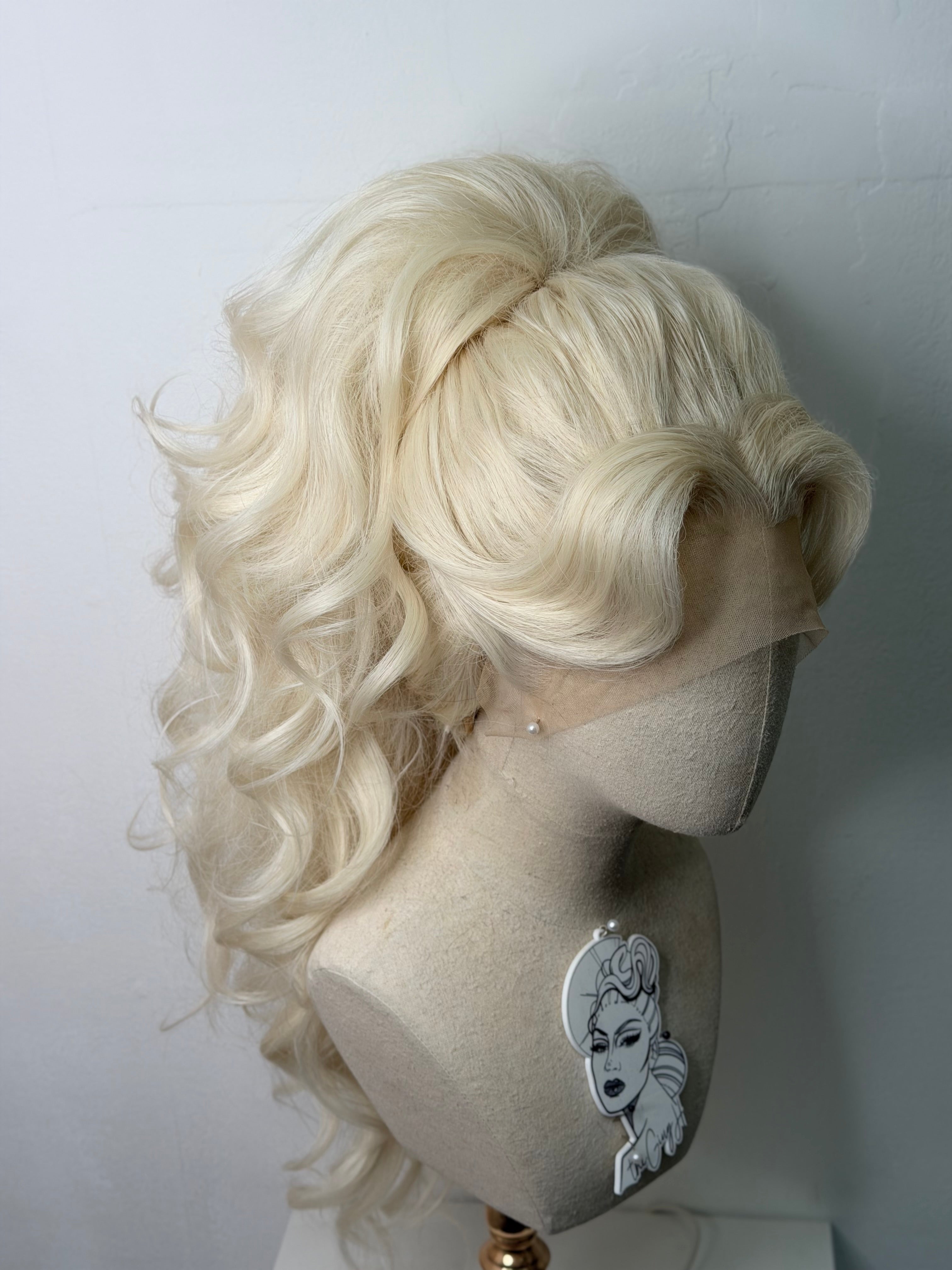 Messy Big Half Updo Platin