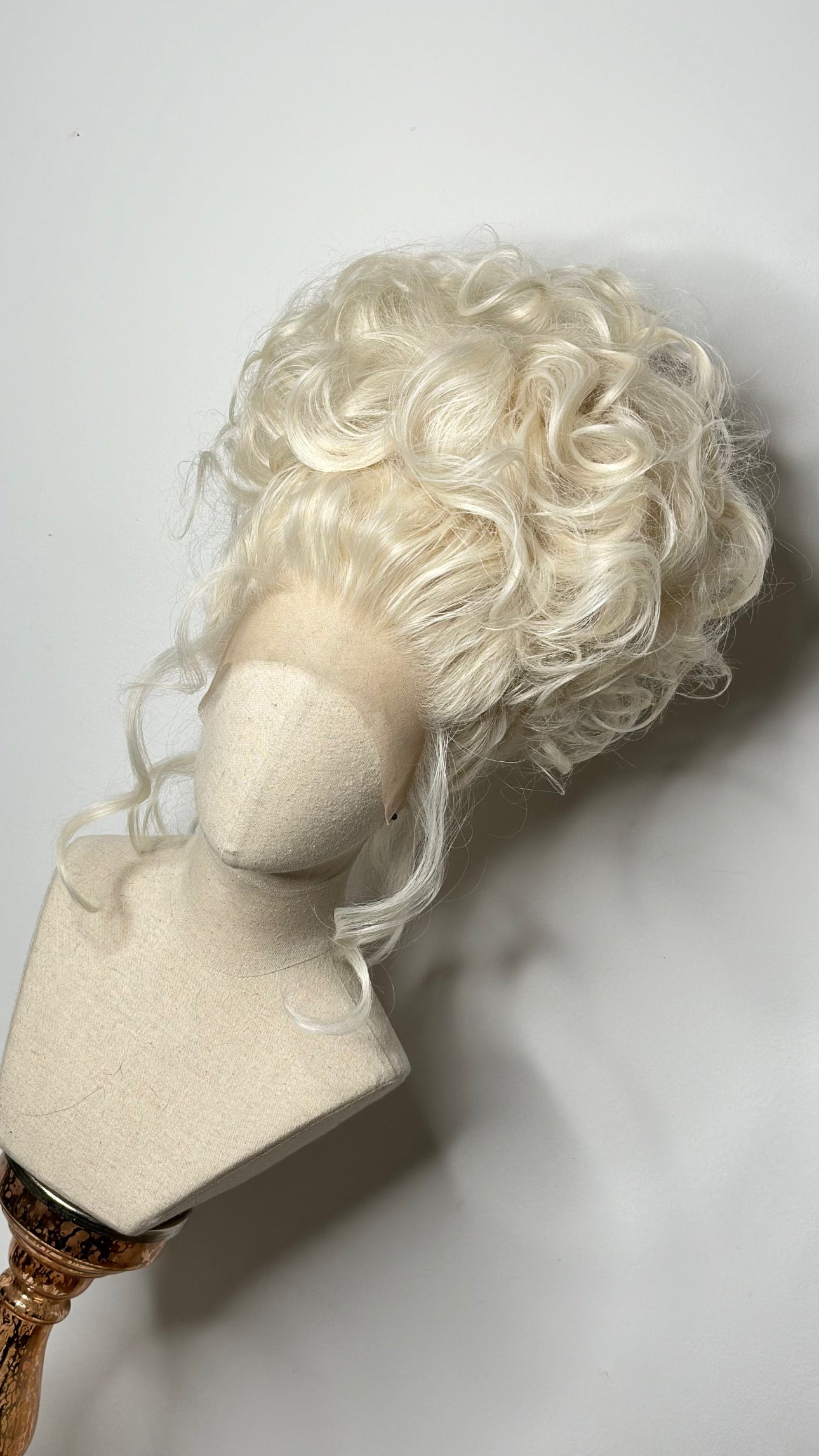 Classy Platin Blond  Updoo