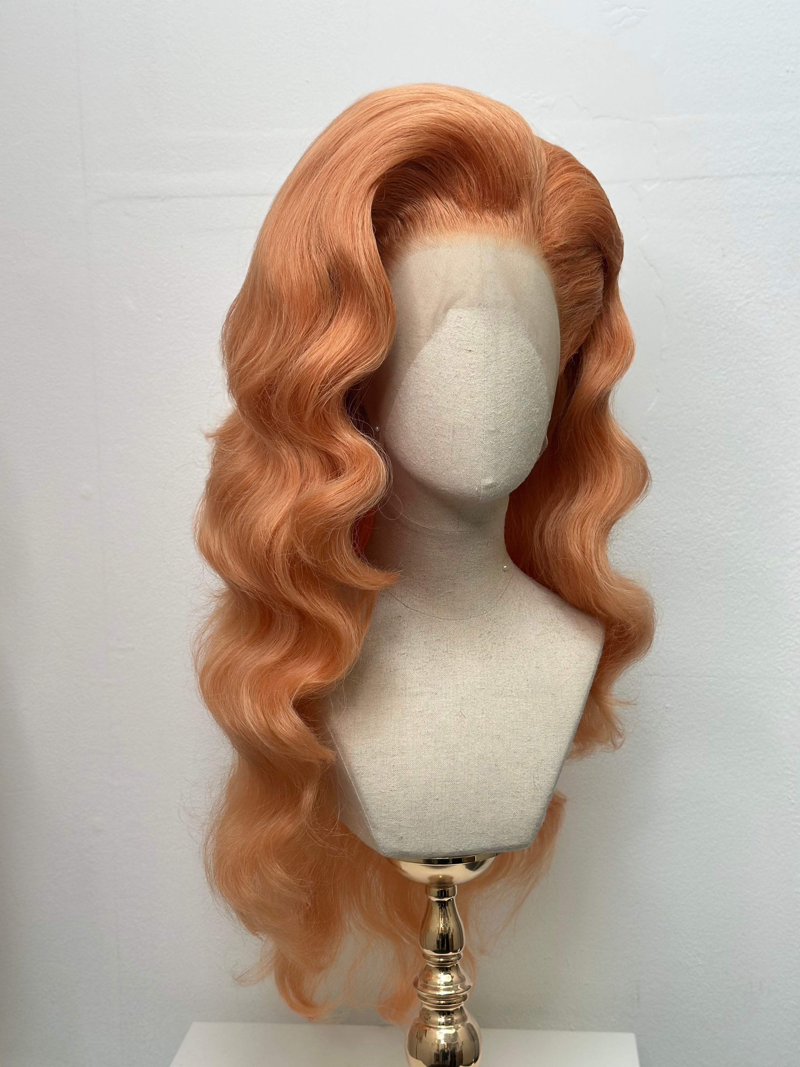 Hollywoodv waves Strawberry Blond