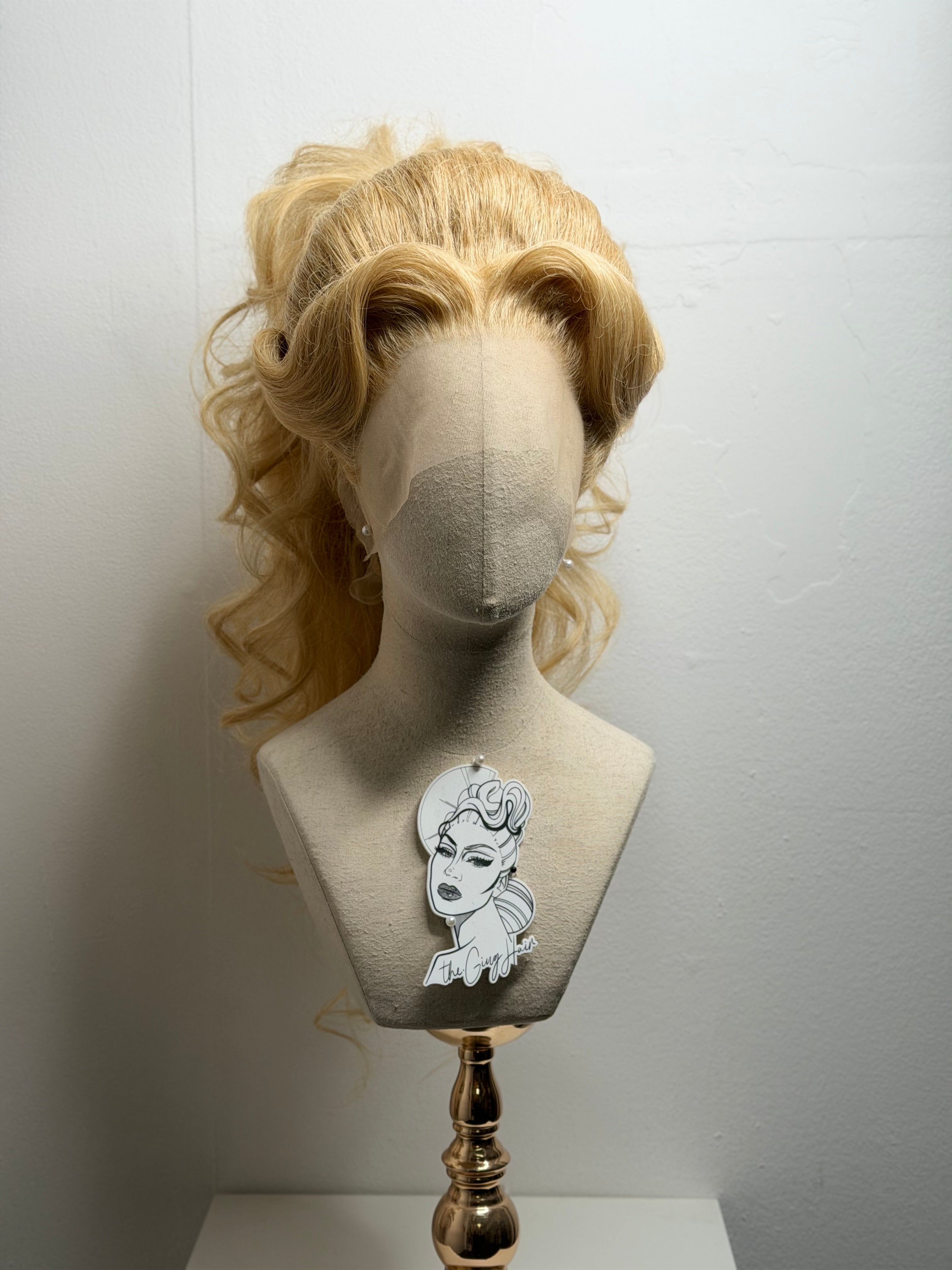 Half Updo natural gold Blonde