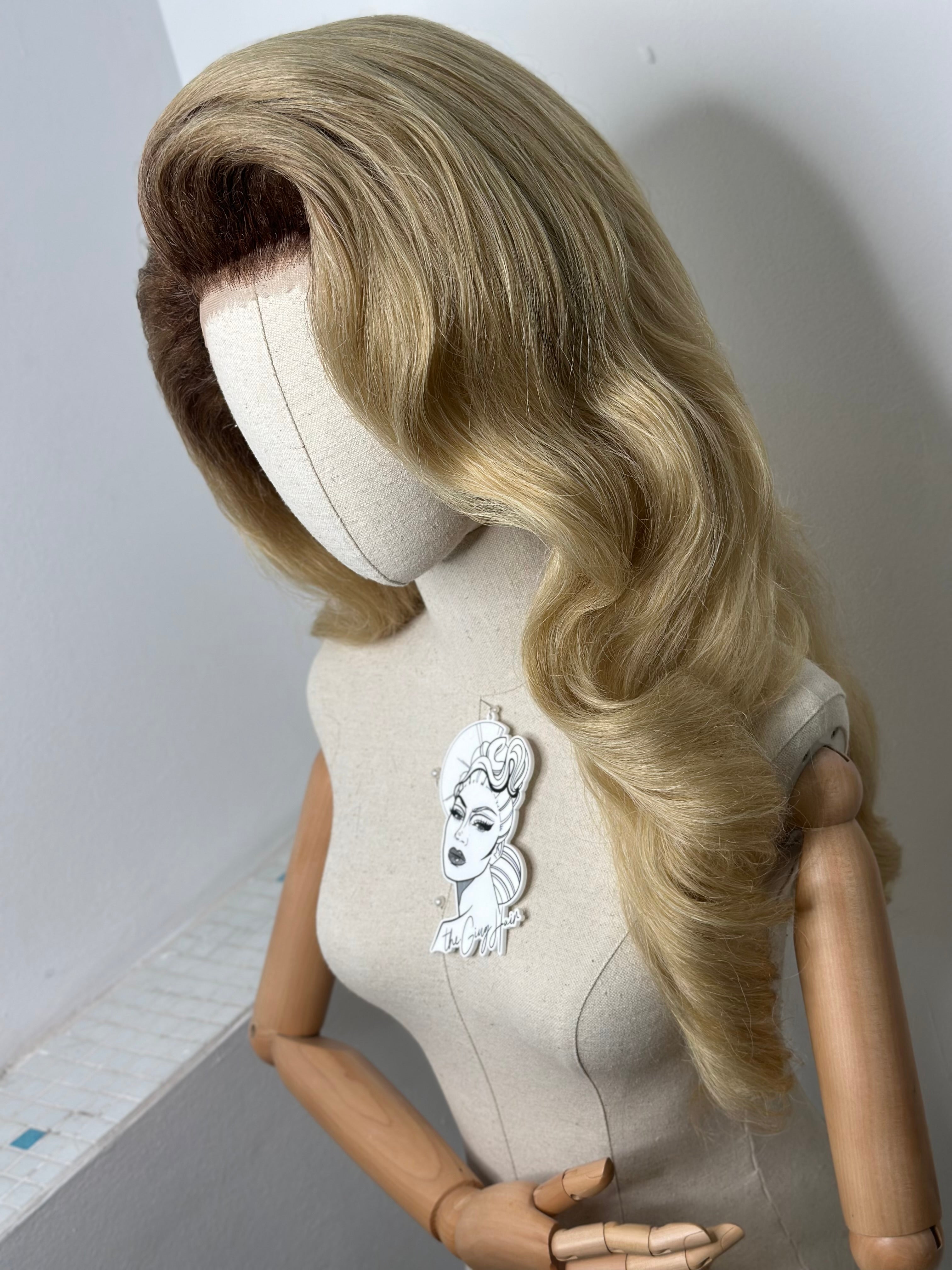 Hollywoodv waves Blonde Roots