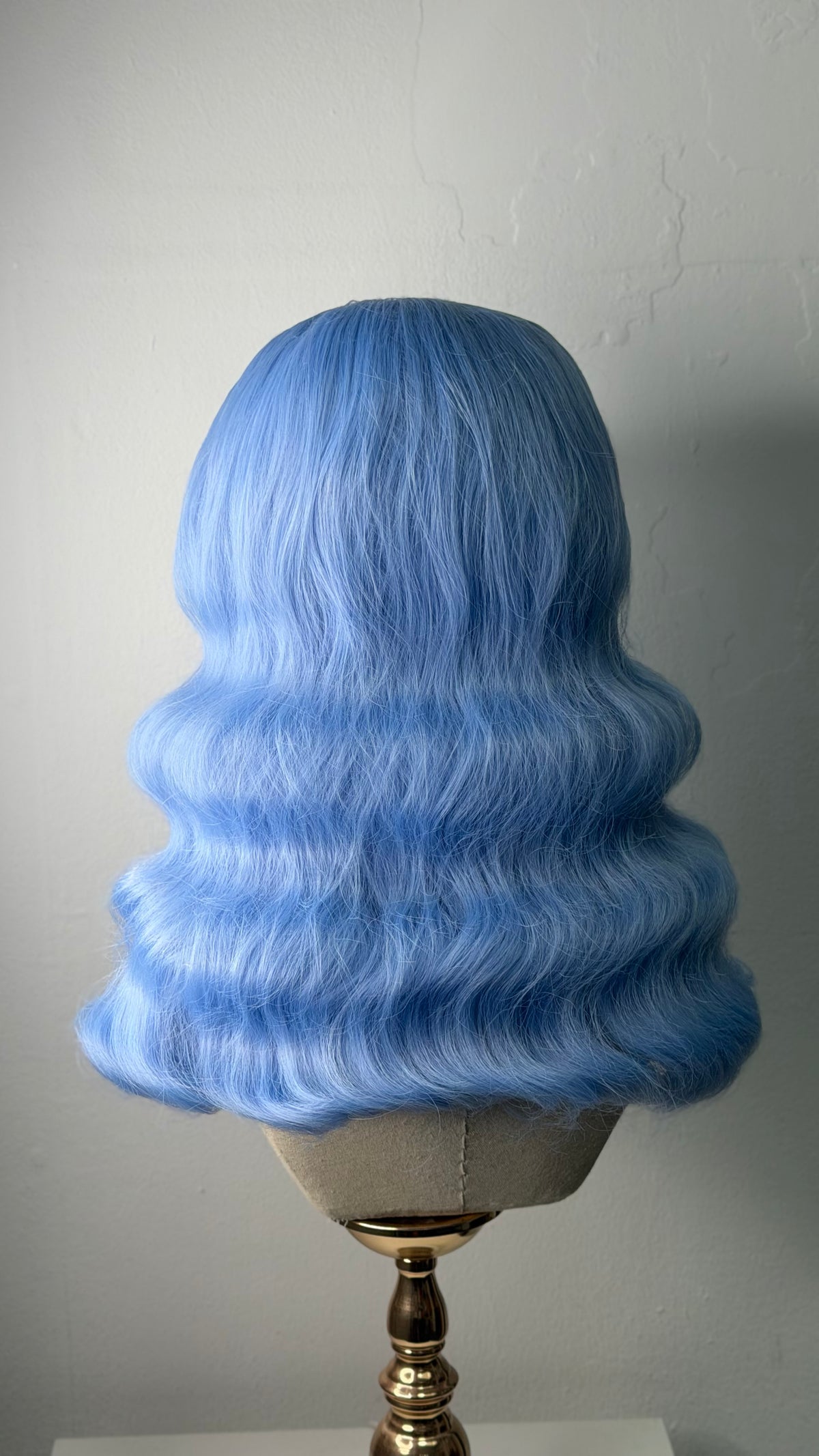 Sky blue classy waves