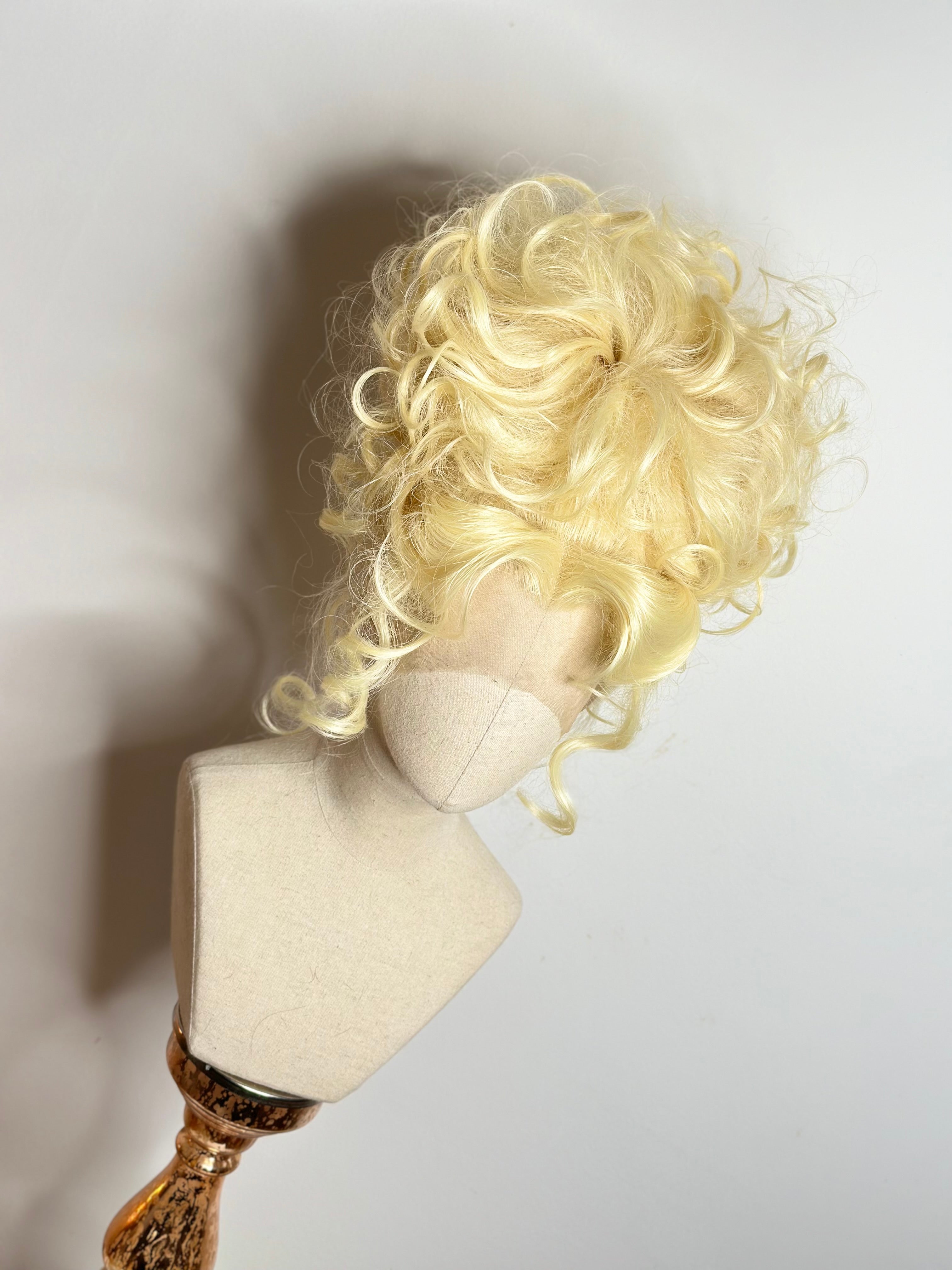 Classy Dolly Updo Vanilla