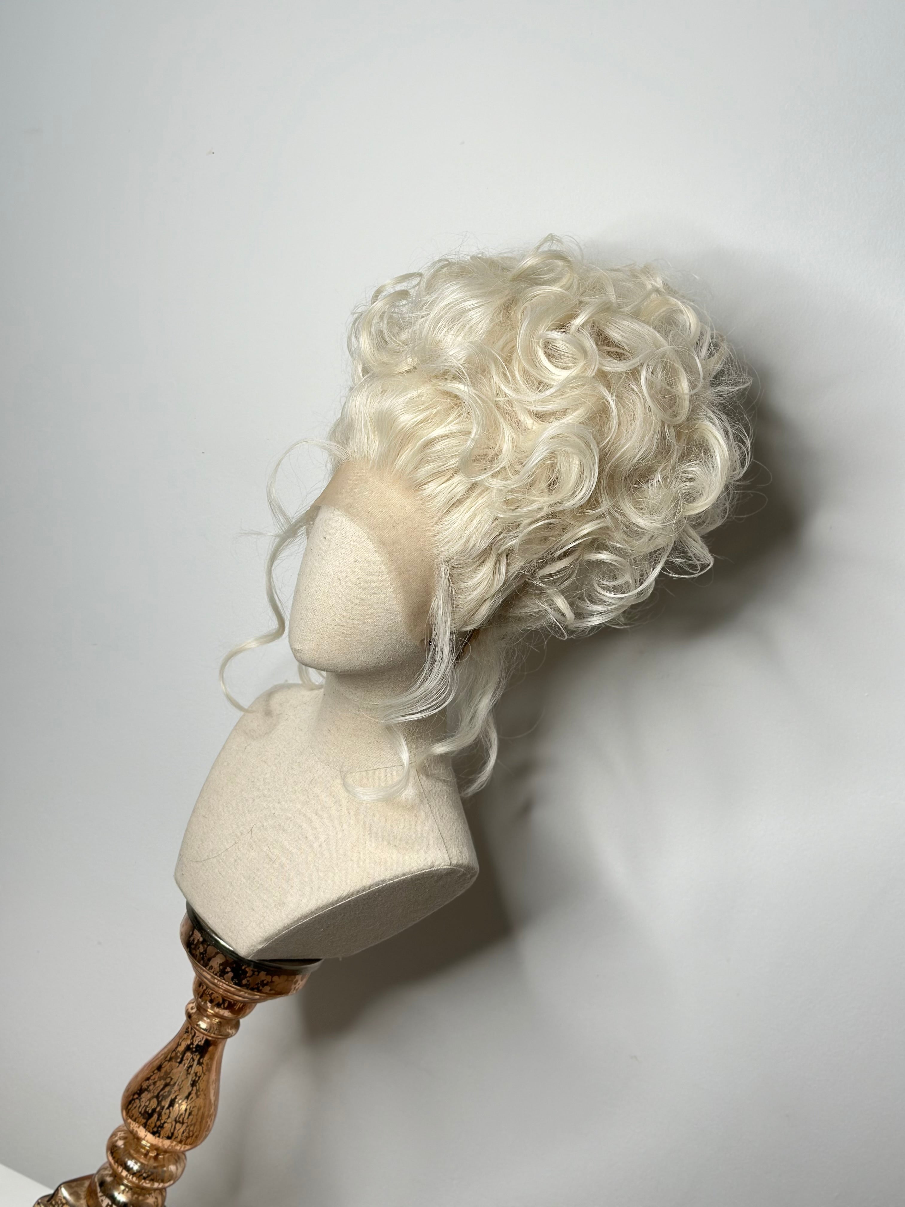 Classy Platin Blond  Updoo