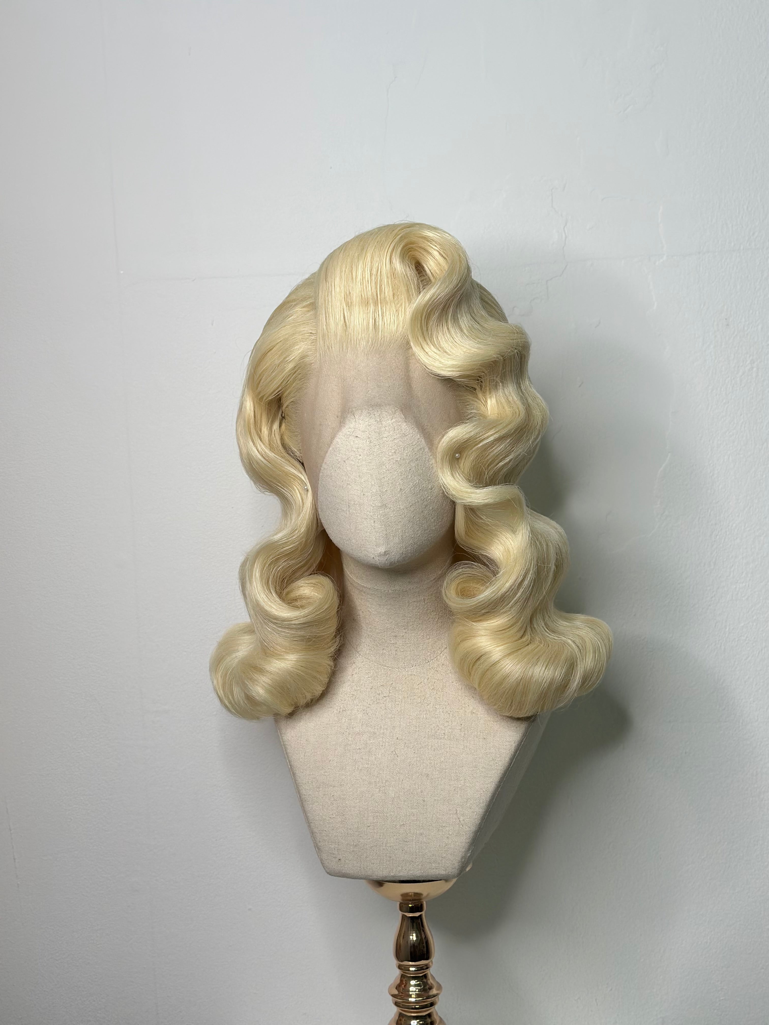 Classy 40s History Wig Vanilla-Blond