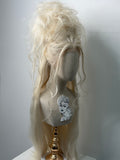 Messy Half UpPlatin Blond