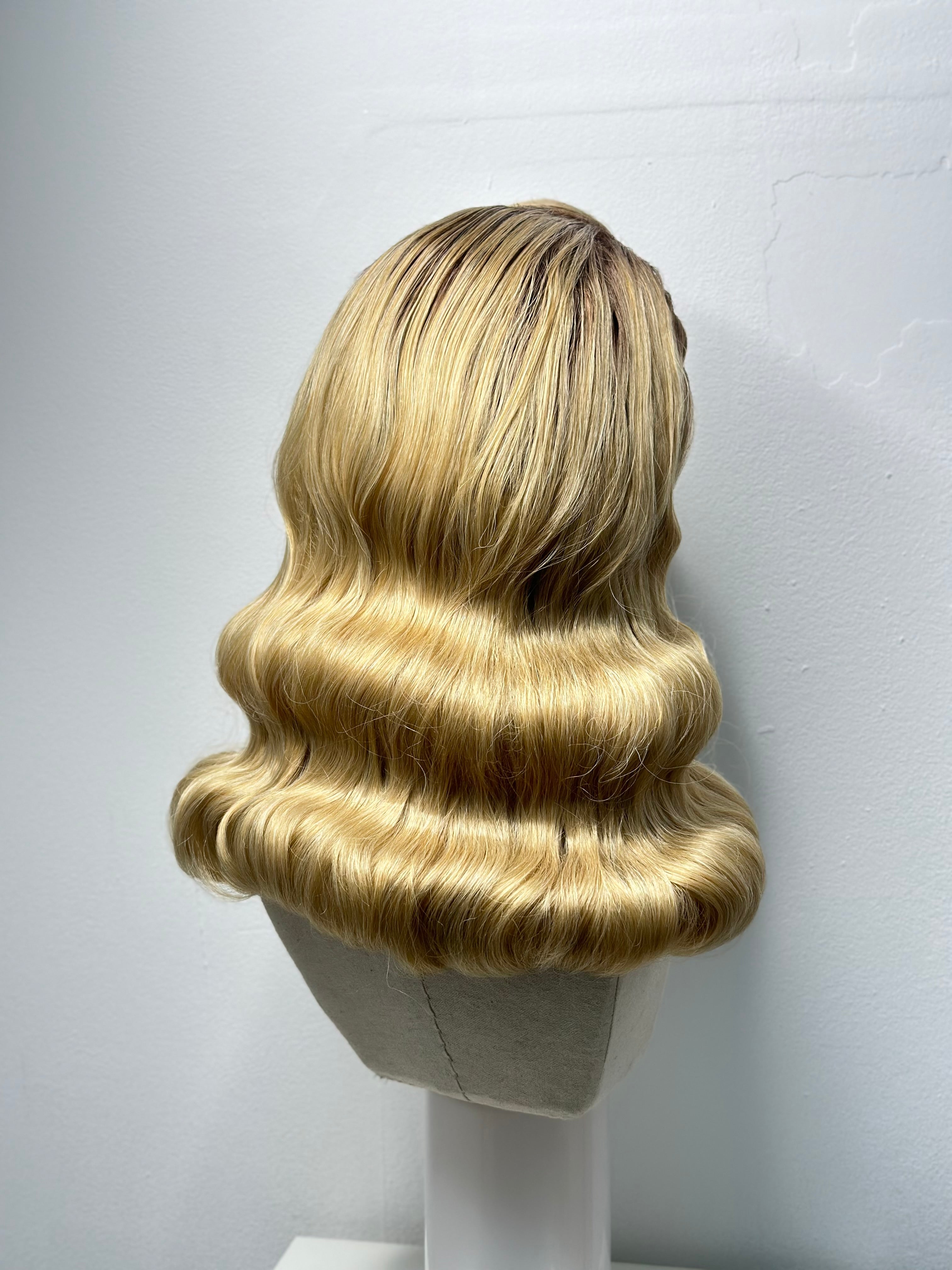 Classy 40s History Wig Blond-Roots