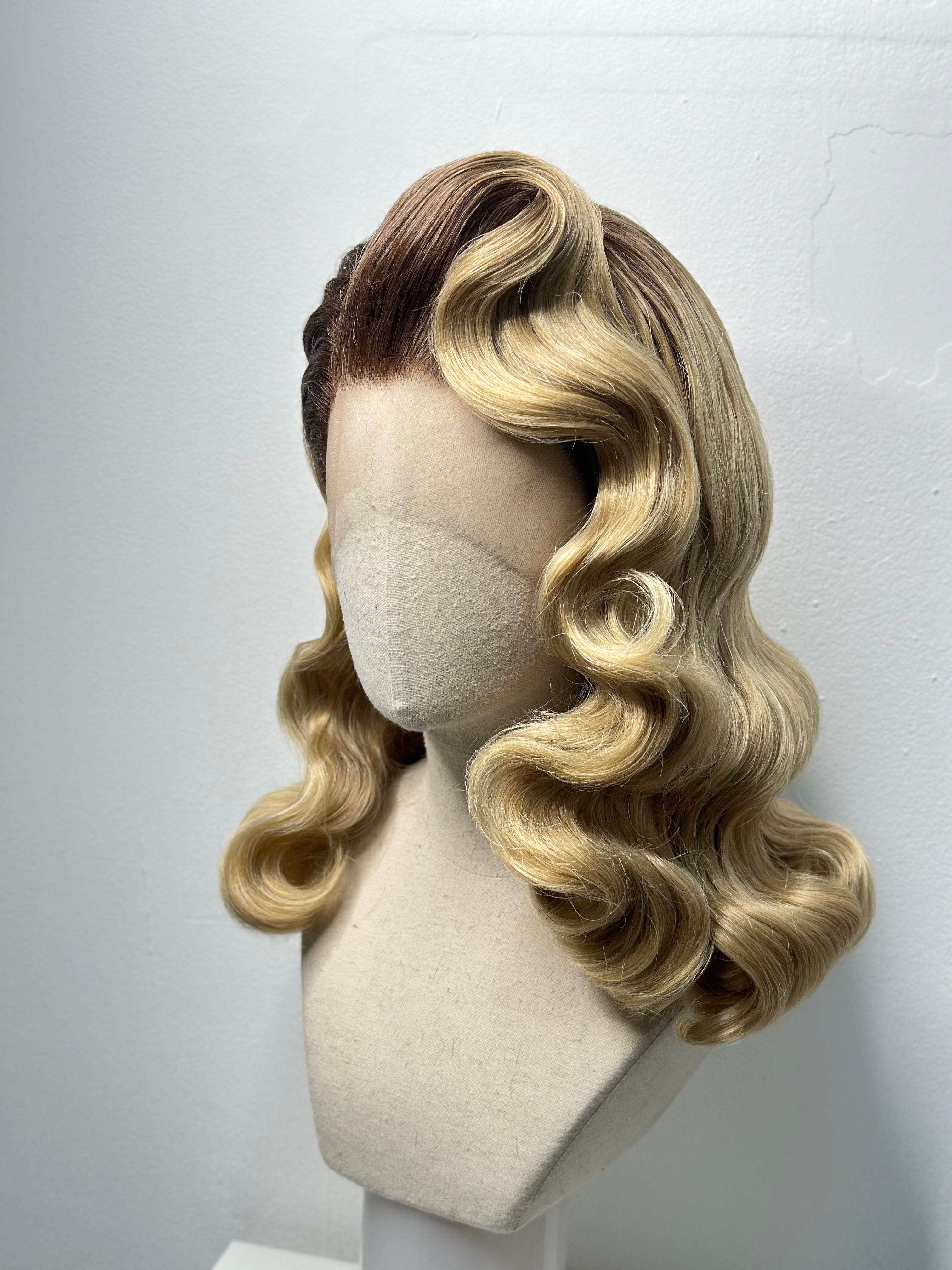 Classy 40s History Wig Blond-Roots