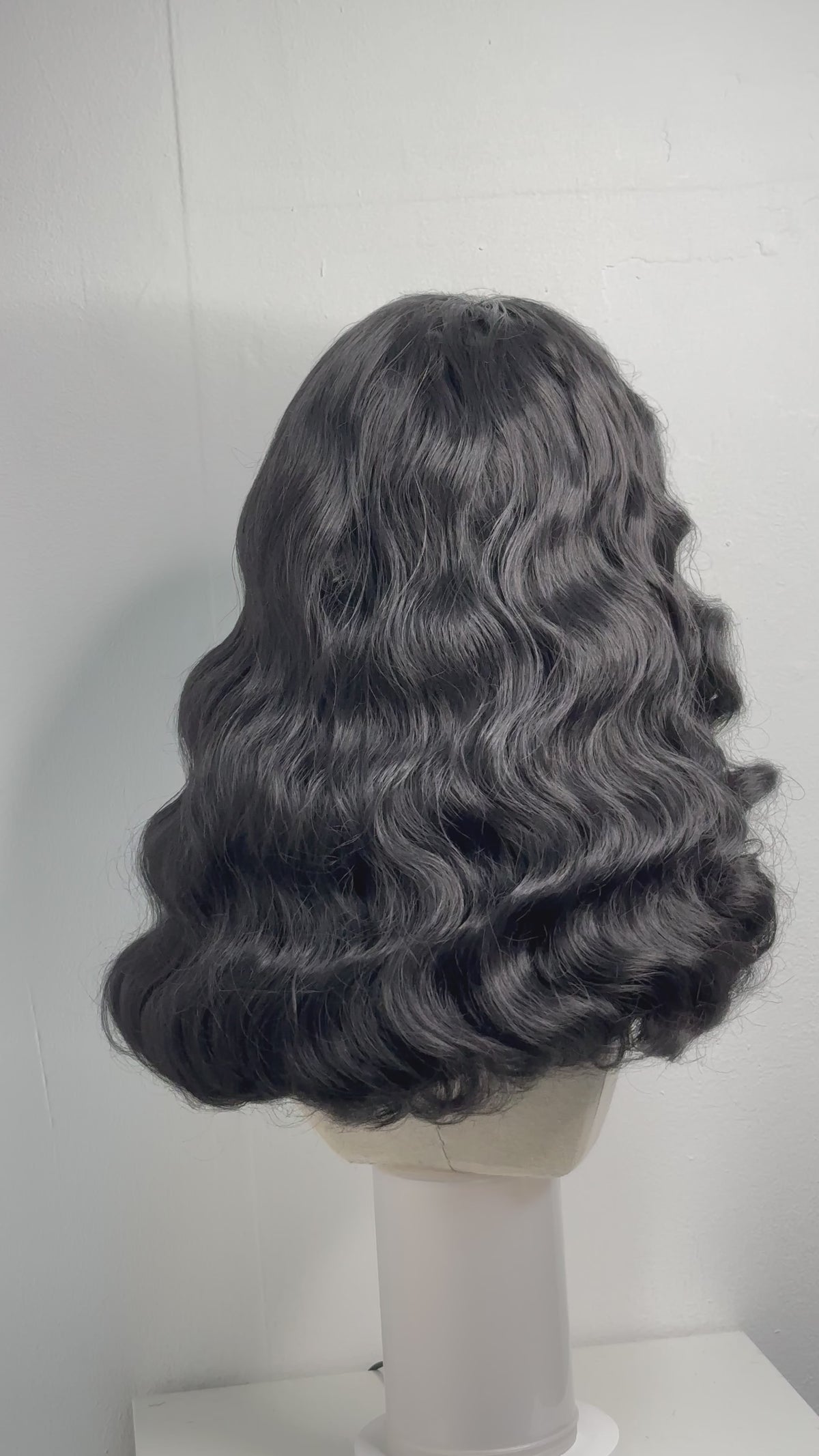 Hollywood waves in Black